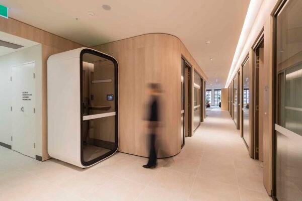 NS_REN_MOODY'S_075 (1)