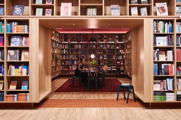 SJB_UNSW_Bookshop_300119_25255